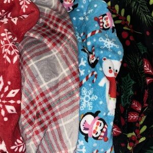 4 Holiday Time Fleece Christmas Themed Blankets 50”X60”